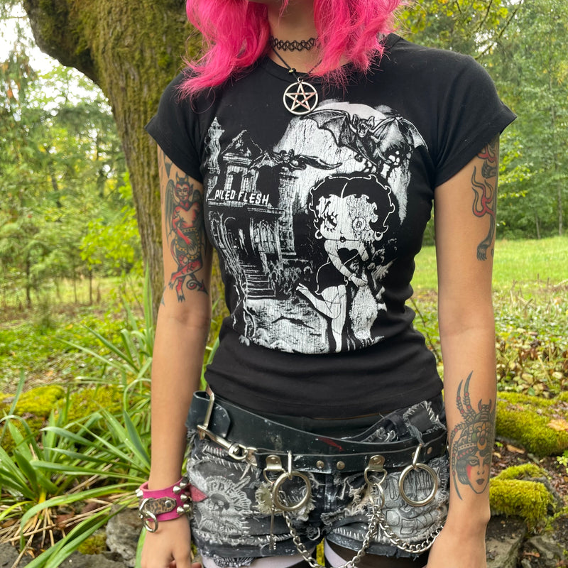 BETTYWEEN BABY TEE