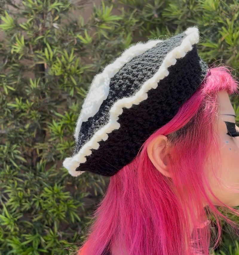 MUSIC STUCK IN MY HEAD BERET